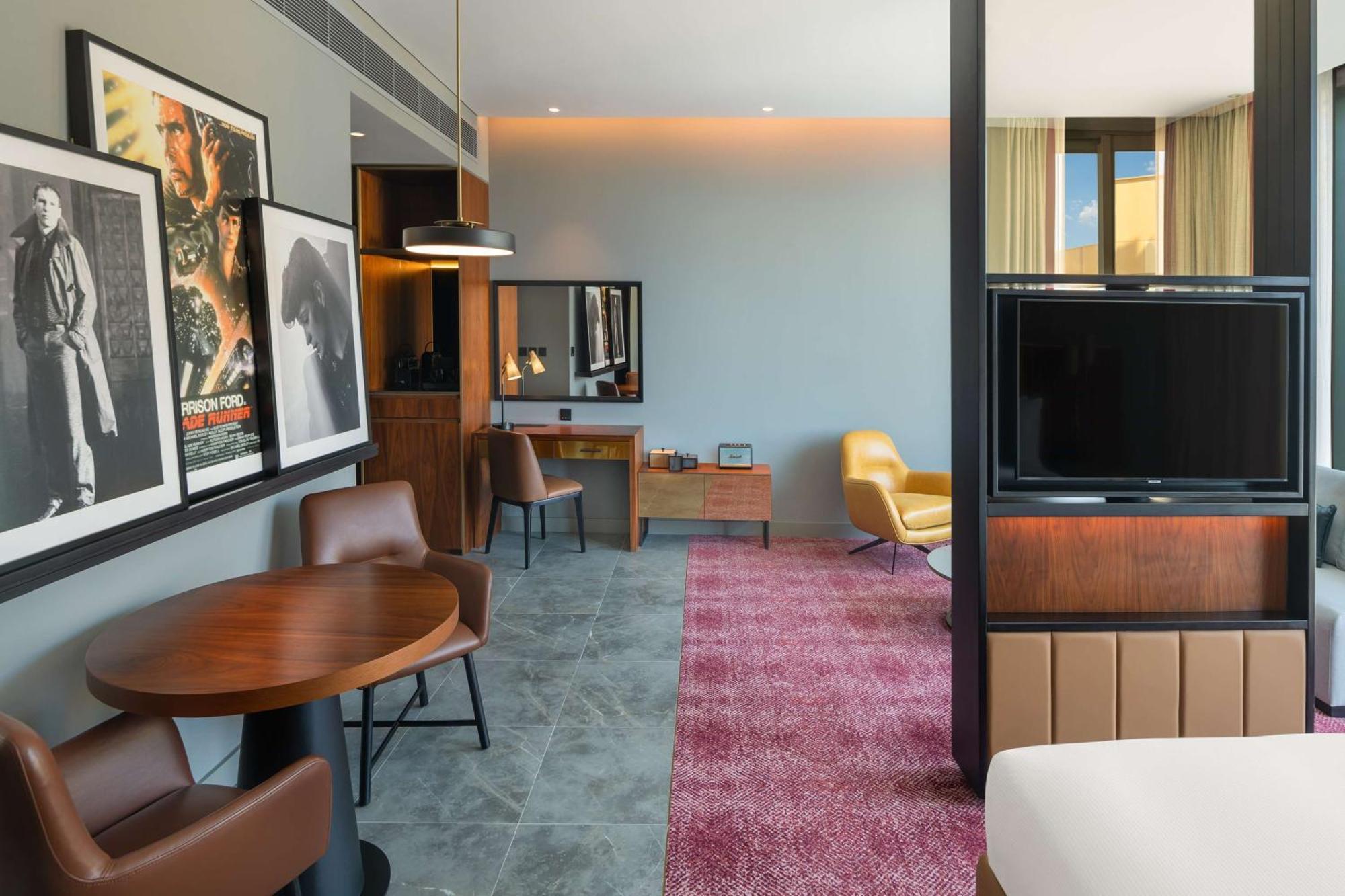 The Wb Abu Dhabi, Curio Collection By Hilton Hotel Abu Dhabi