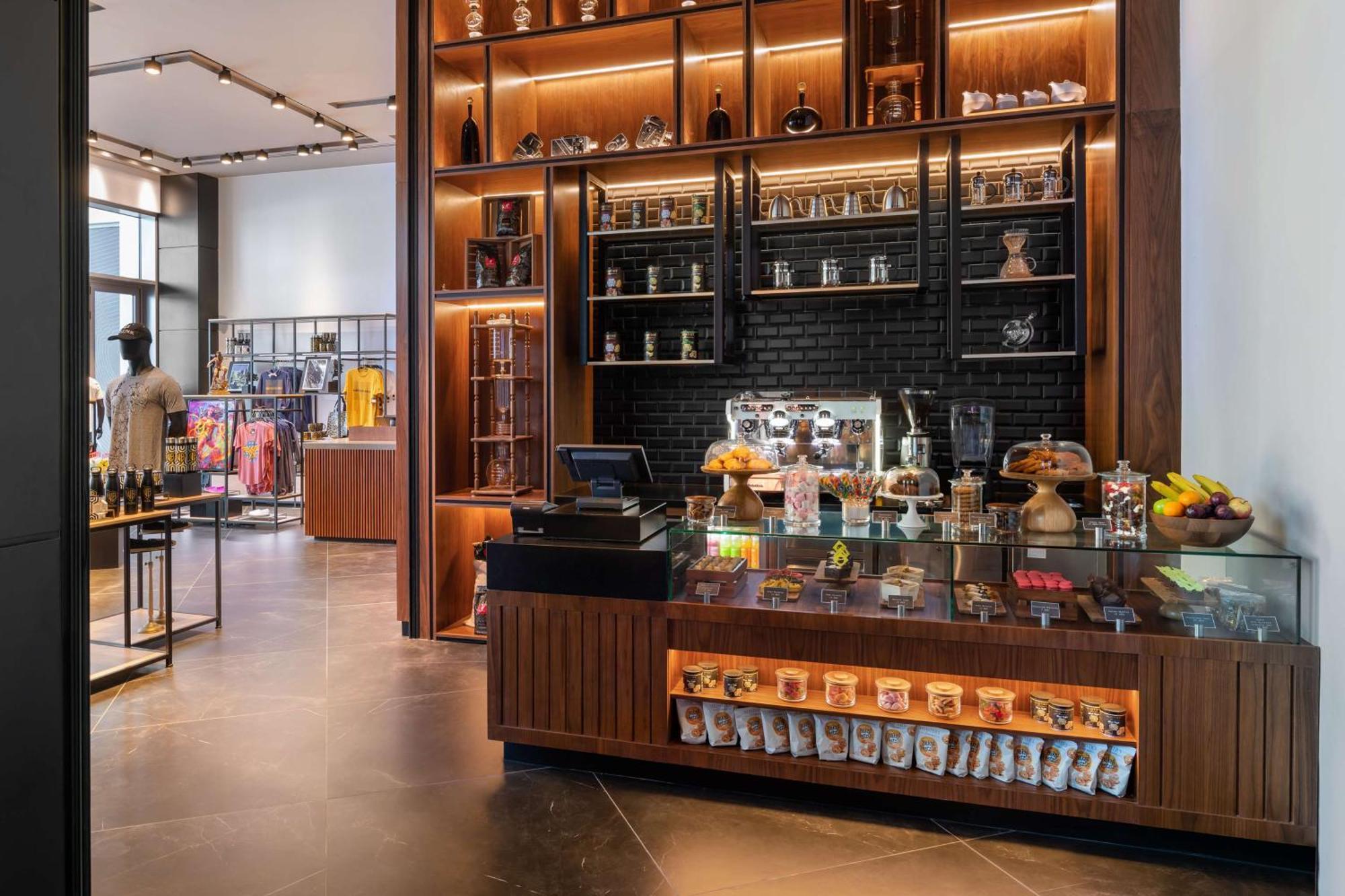 The Wb Abu Dhabi, Curio Collection By Hilton 5* Abu Dhabi