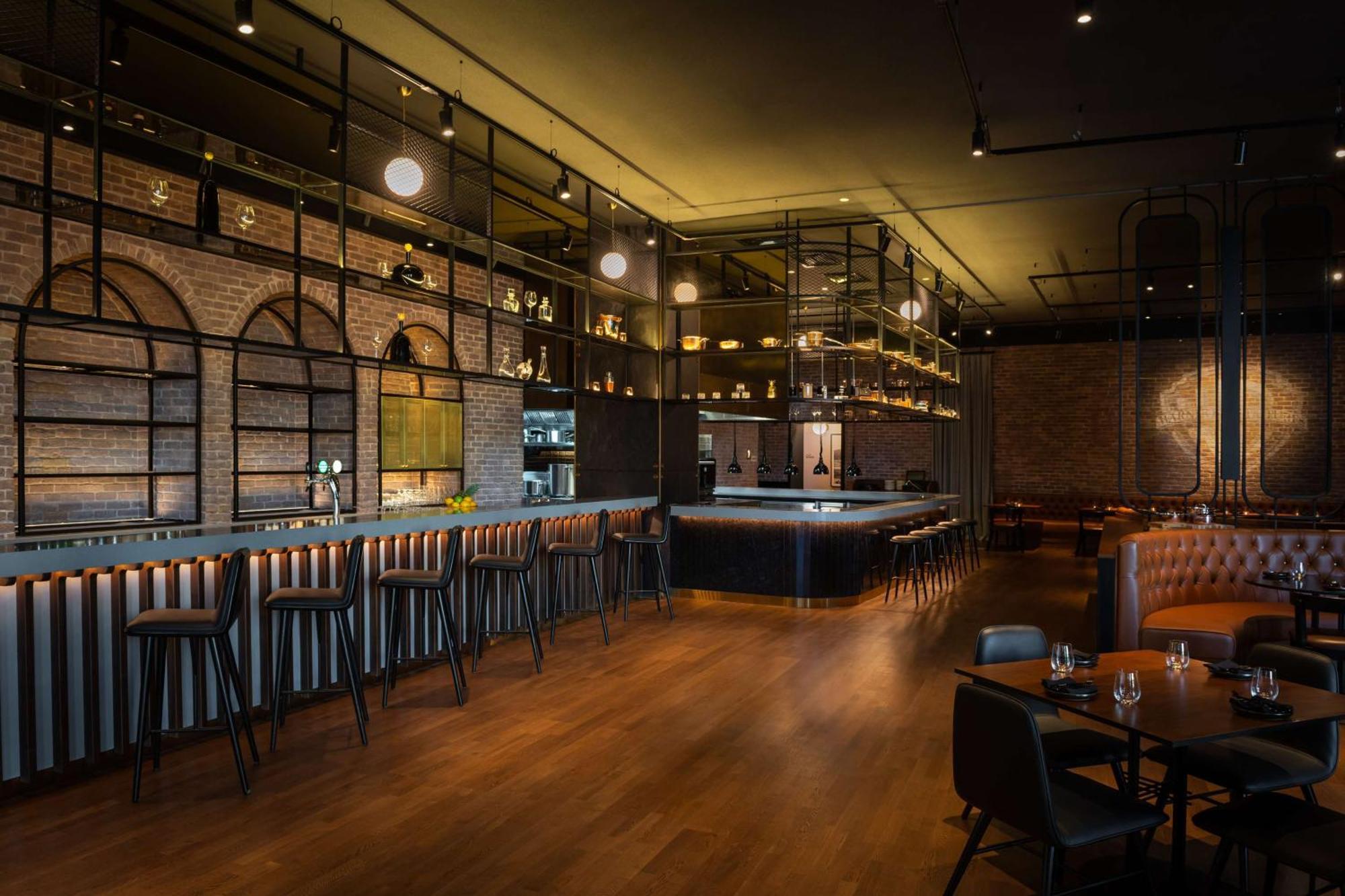 The Wb Abu Dhabi, Curio Collection By Hilton होटल 5*