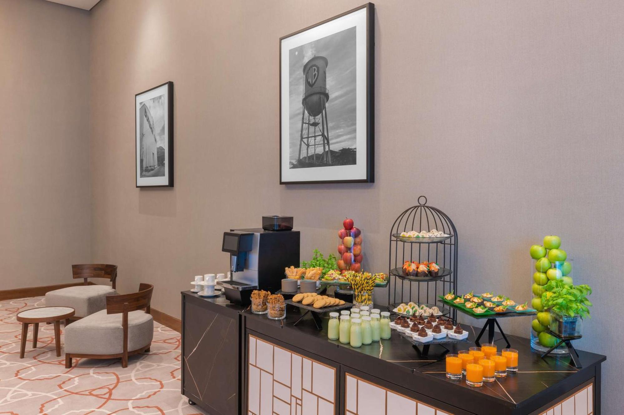 The Wb Abu Dhabi, Curio Collection By Hilton Hotel Abu Dhabi