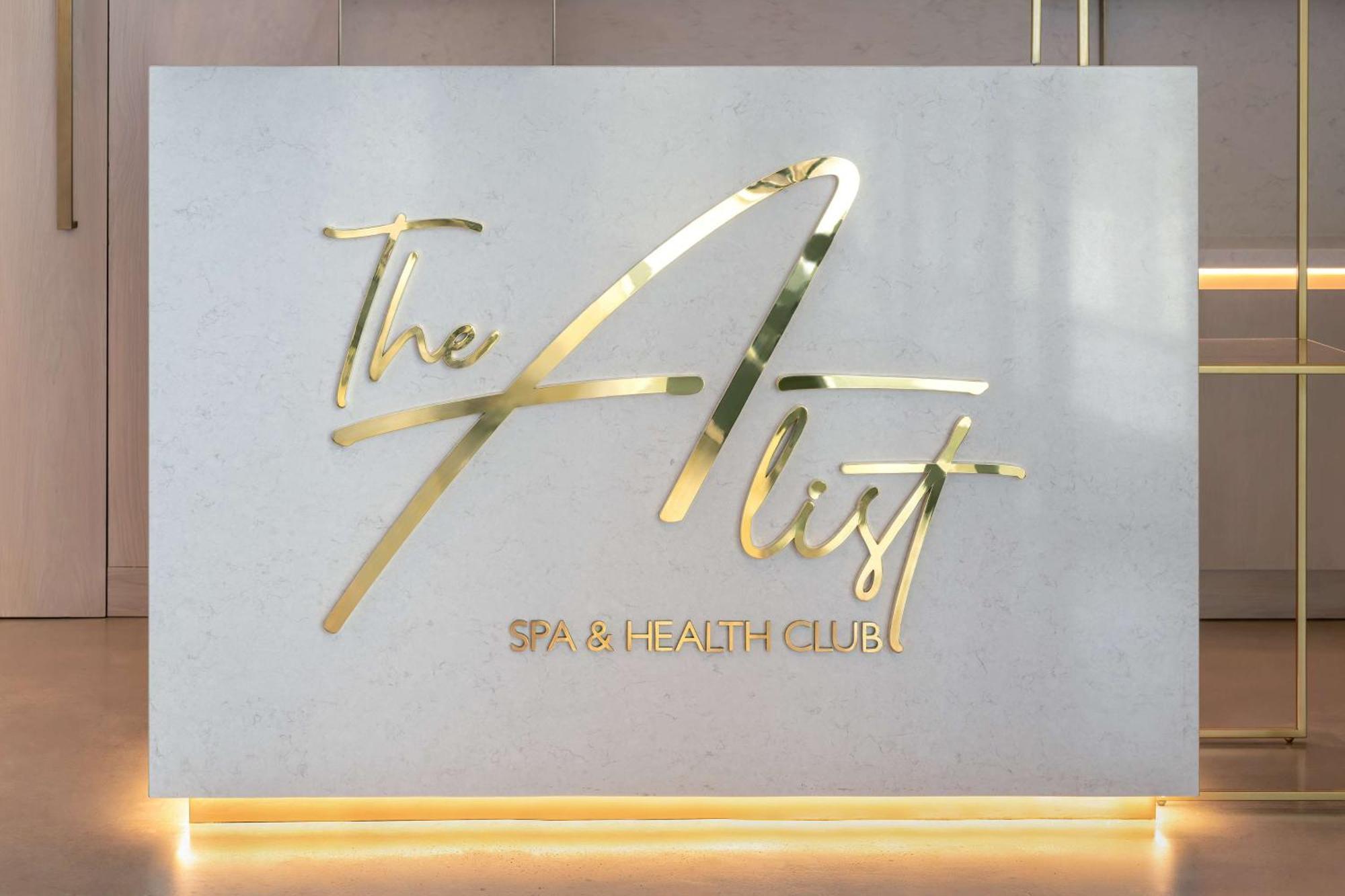 The Wb Abu Dhabi, Curio Collection By Hilton होटल 5*